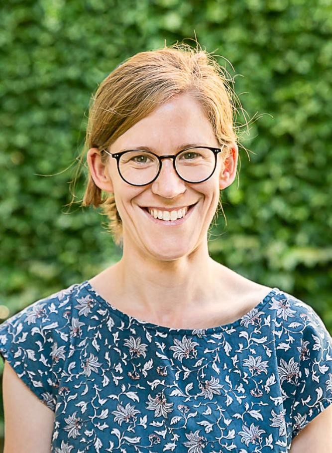 Dr. Maria Bebber