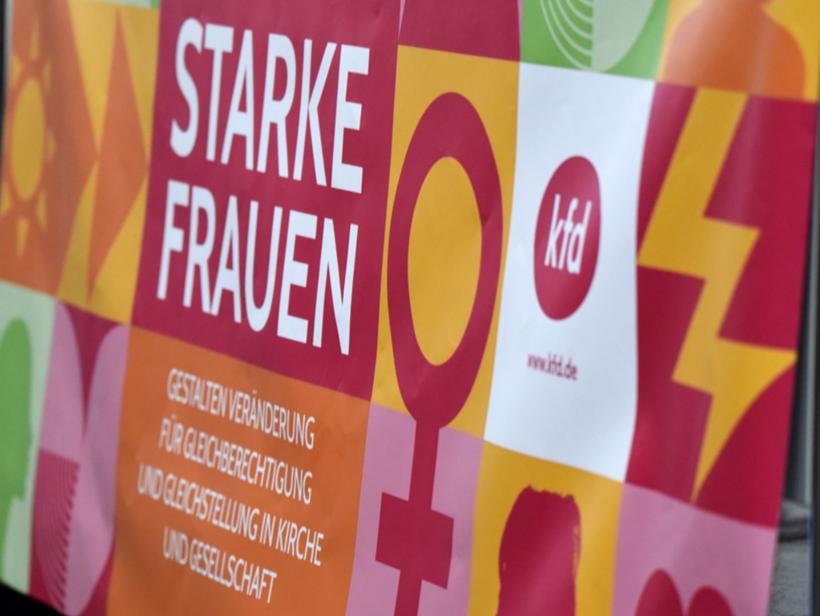 csm_Plakat_Starke-Frauen-2024_web_c56f335a72