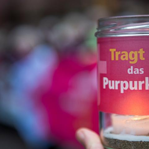 Gleichberechtigung Kirche - tragt das Purpurkreuz, Sternenmarsch 08.03.2020