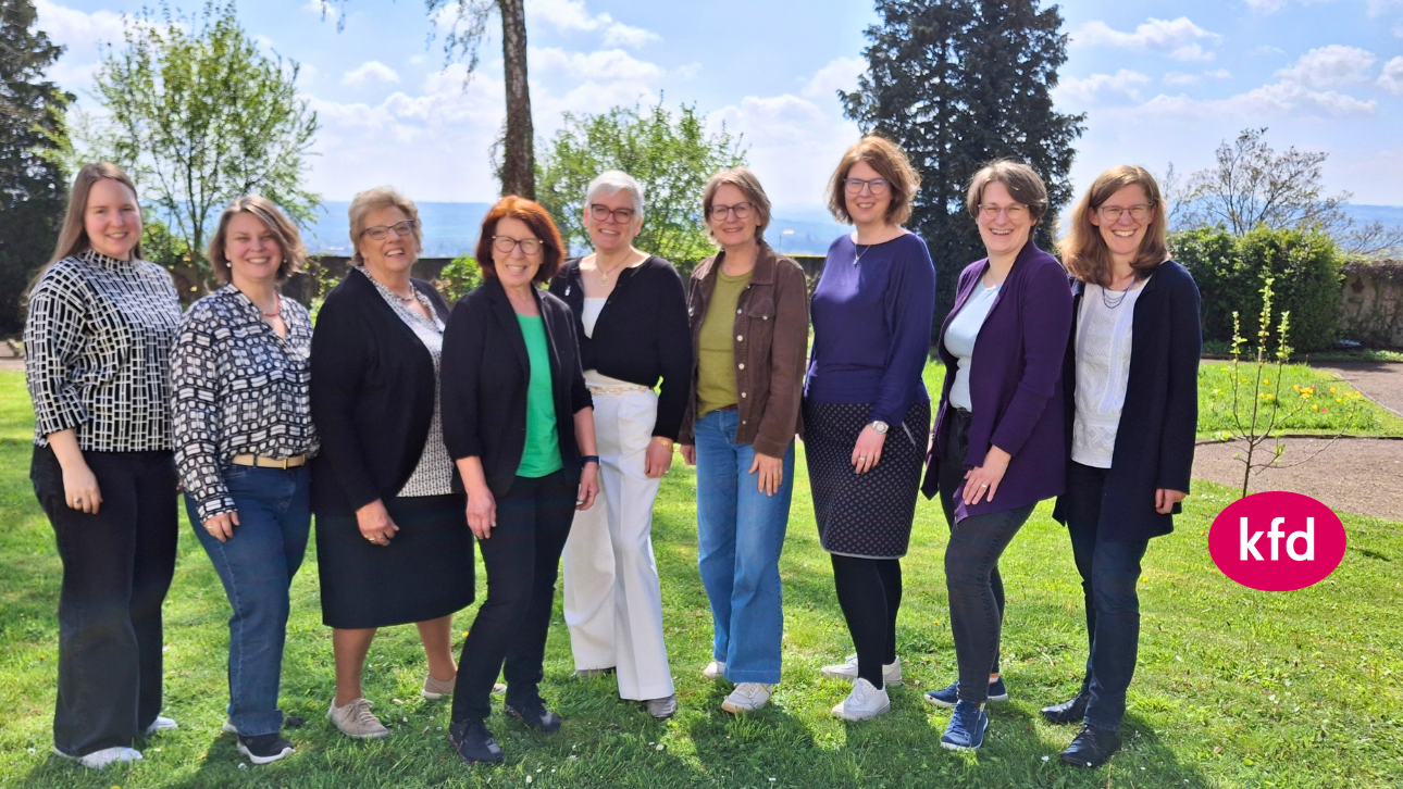 Gruppenfoto kfd DV Köln Vorstand und Mitarbeiterinnen am Strategietag 2026